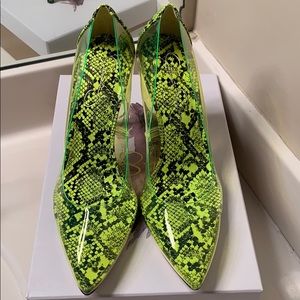 Trendy green Jessica Simpson pumps